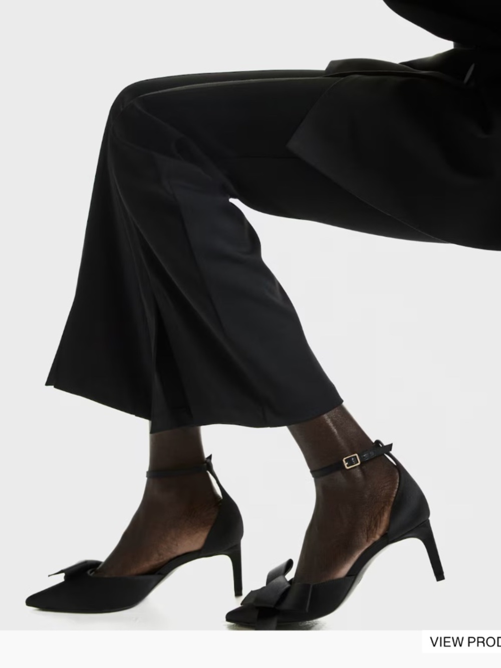 Hm black satin bow heeled pumps